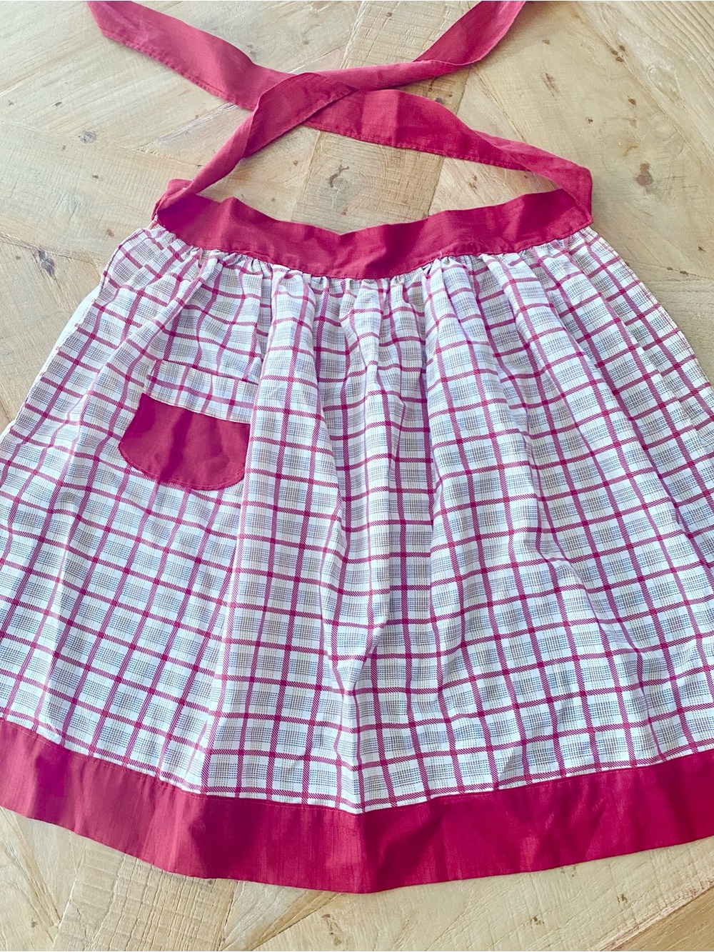 Pink Checked Waist Apron with Solid Trim - Picture 1 of 4